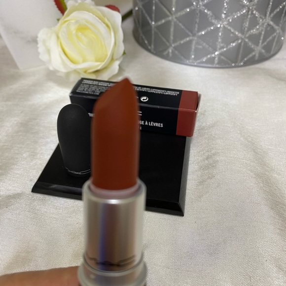 MAC Powder Kiss Lipstick #925 Marrakesh Mere Full Size 0.1 OZ/3g - Picture 4 of 5